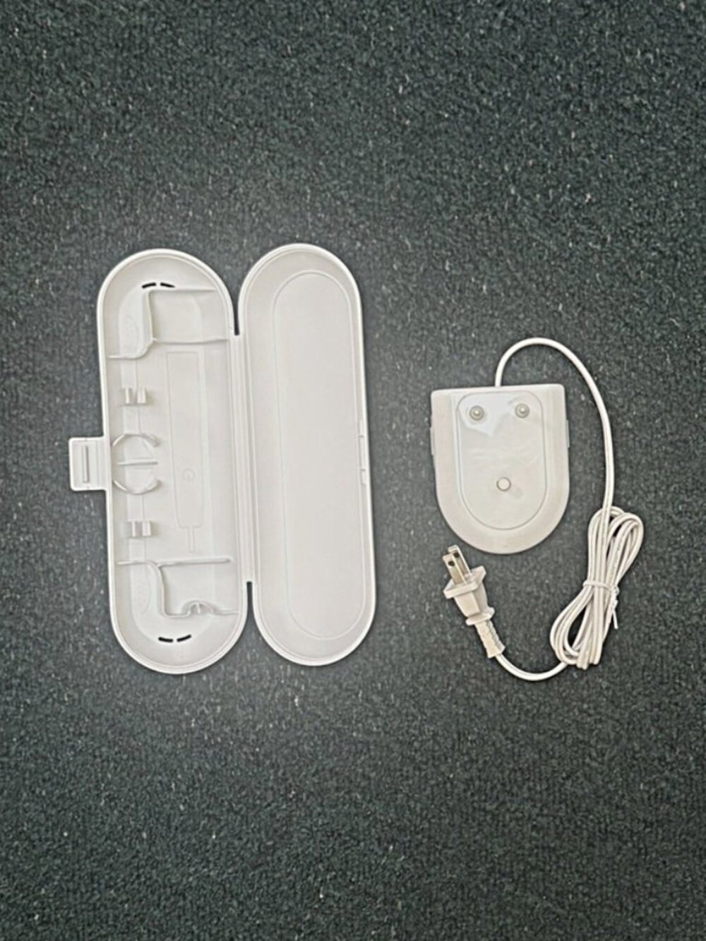 🪥Philips Sonicare Toothbrush Charger + Travel Case – White🪥